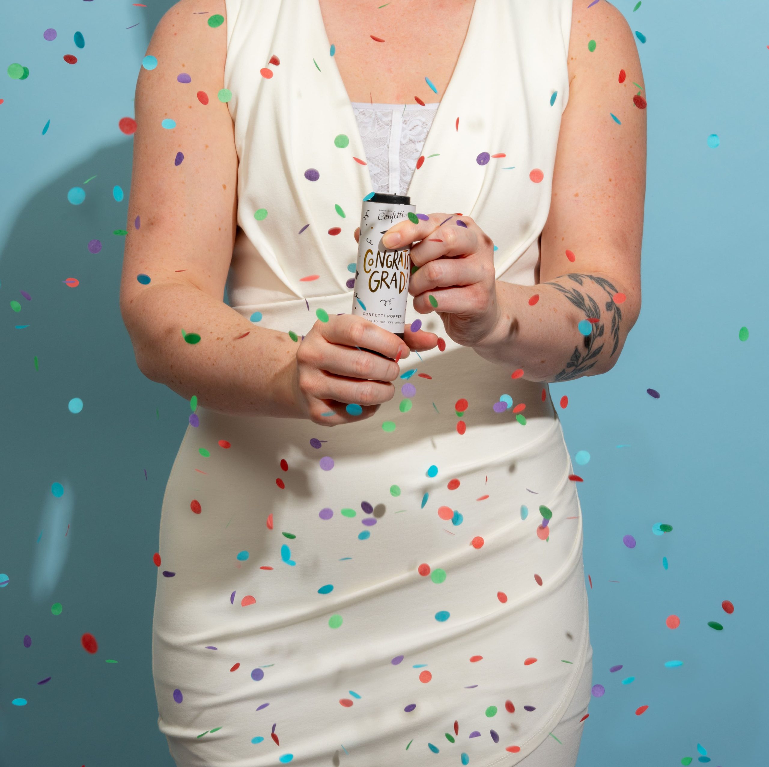 Emergency Confetti Congrats Grad Confetti Popper - Image 3